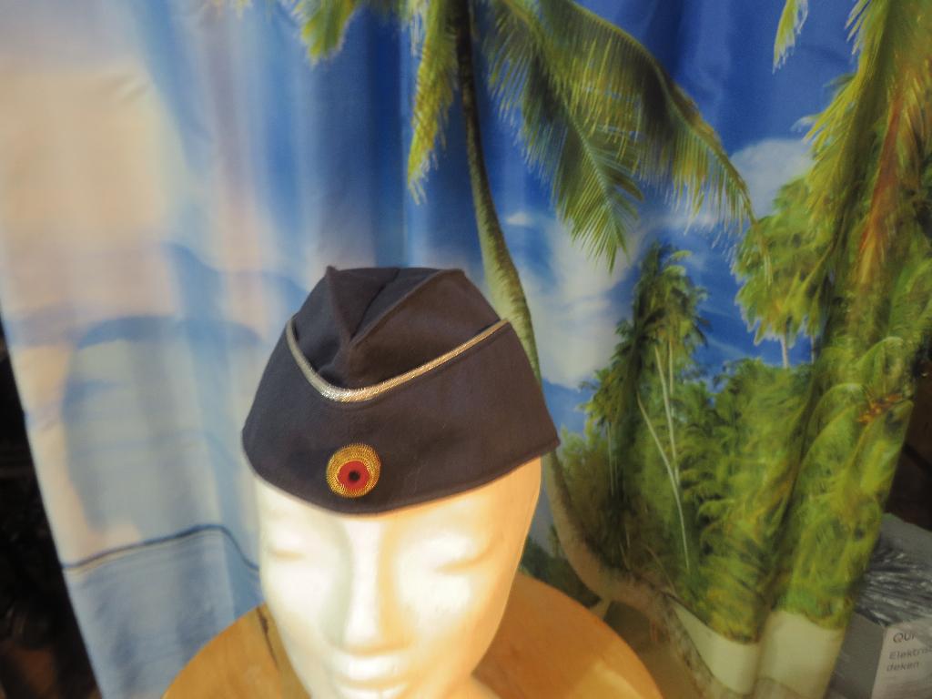 blauw schuitje met zilveren bies en goud rode accent, Ophalen of Verzenden, Luchtmacht, Duitsland, Kleding of Schoenen