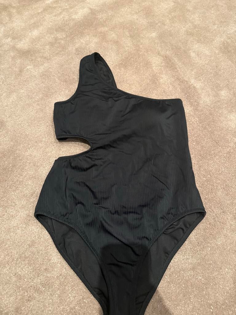 Trendyol Zwart Asymmetrisch Badpak - Maat 40, Kleding | Dames, Badmode en Zwemkleding, Ophalen of Verzenden, Nieuw, Zwart, Badpak