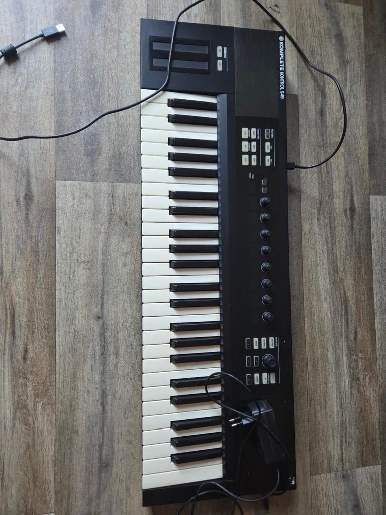 Native Instruments Komplete Kontrol S61 MIDI Keyboard, Muziek en Instrumenten, Keyboards, Zo goed als nieuw, 49 toetsen, Overige merken