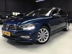 Volkswagen Passat Variant 1.5 TSI Comfort Business I Dealer, Auto's, 4 cilinders, 150 pk, Blauw, Grijs
