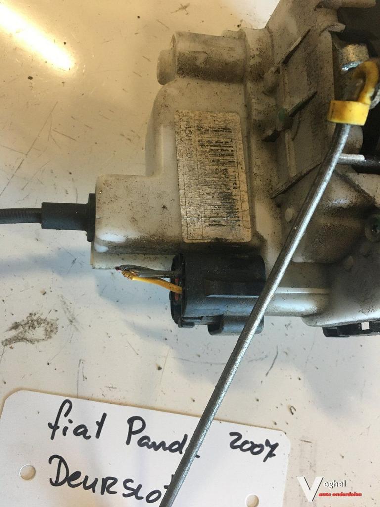 Fiat Panda 1.2 2007 Slotmechaniek portier Linksvoor of Recht, Gebruikt, -, -, Ophalen of Verzenden