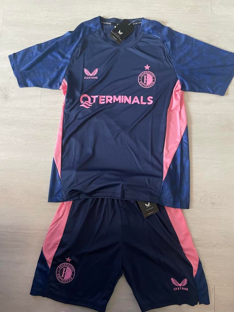 Feyenoord trainingsset - maat M, Maat M, Ophalen of Verzenden, Nieuw, Set