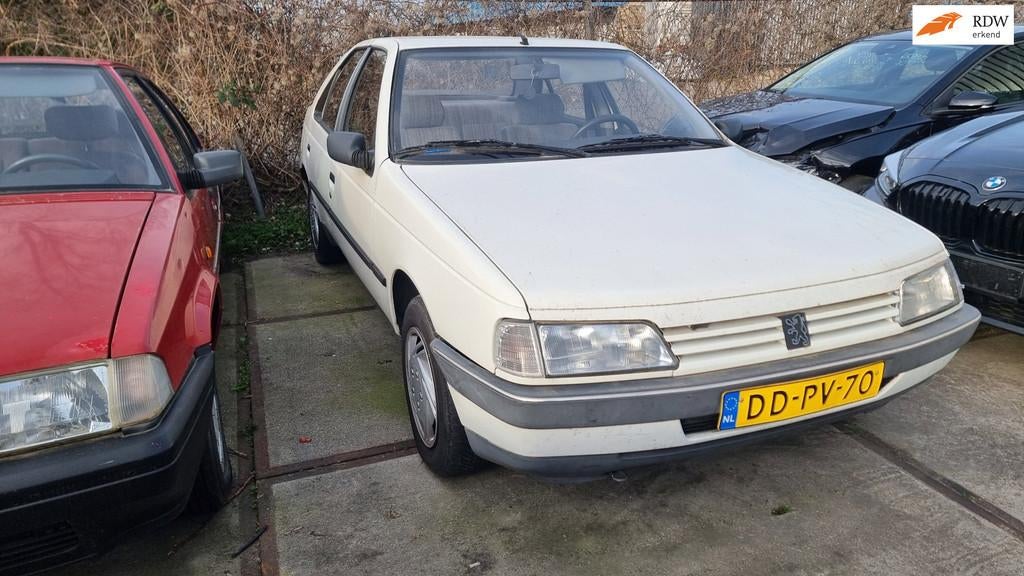 Peugeot 405 1.6i GL, Auto's, Peugeot, Bedrijf, Te koop, Benzine, Sedan, Handgeschakeld, Origineel Nederlands, Wit, Beige, Stof