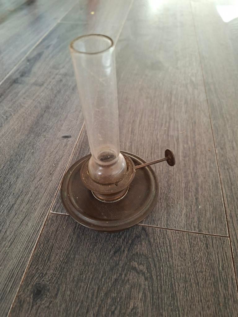 Antieke olielamp brander met glazen schoorsteen, Antiek en Kunst, Ophalen of Verzenden