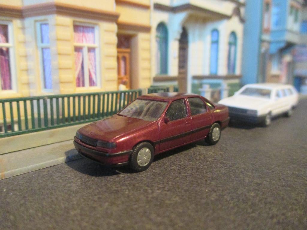 Opel Vectra A - Herpa rood-metallic, Hobby en Vrije tijd, Modelauto's | 1:87, Ophalen of Verzenden, Zo goed als nieuw, Auto, Herpa