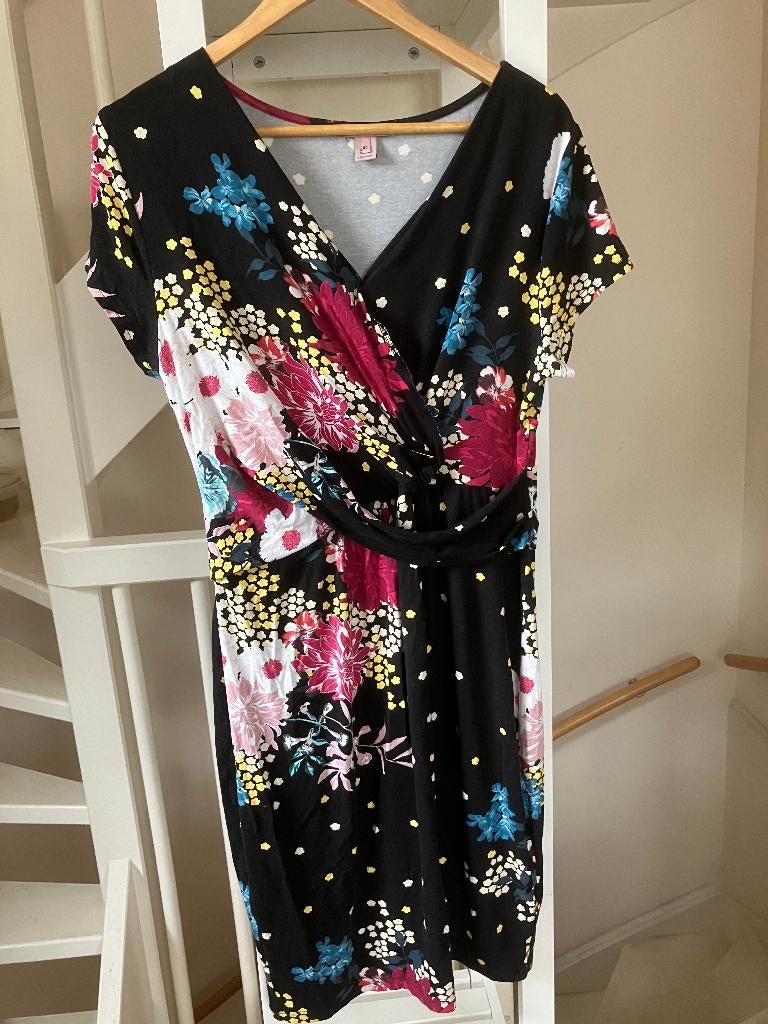 Jurk maat 42, Kleding | Dames, Jurken, Ophalen of Verzenden, Zo goed als nieuw, Maat 42/44 (L), Onder de knie