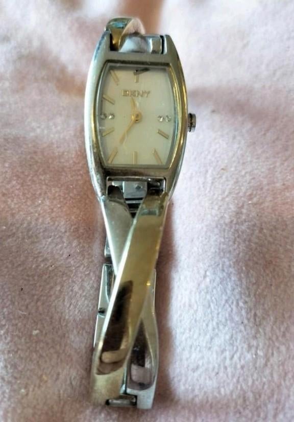 DKNY Dames Polshorloge - Zilverkleurig, Sieraden, Tassen en Uiterlijk, Horloges | Dames, Staal, Gebruikt, Staal, DKNY
