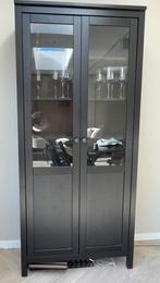 Vitrinekast Ikea, Huis en Inrichting, Ophalen, Met deur(en), 50 tot 100 cm, Zo goed als nieuw