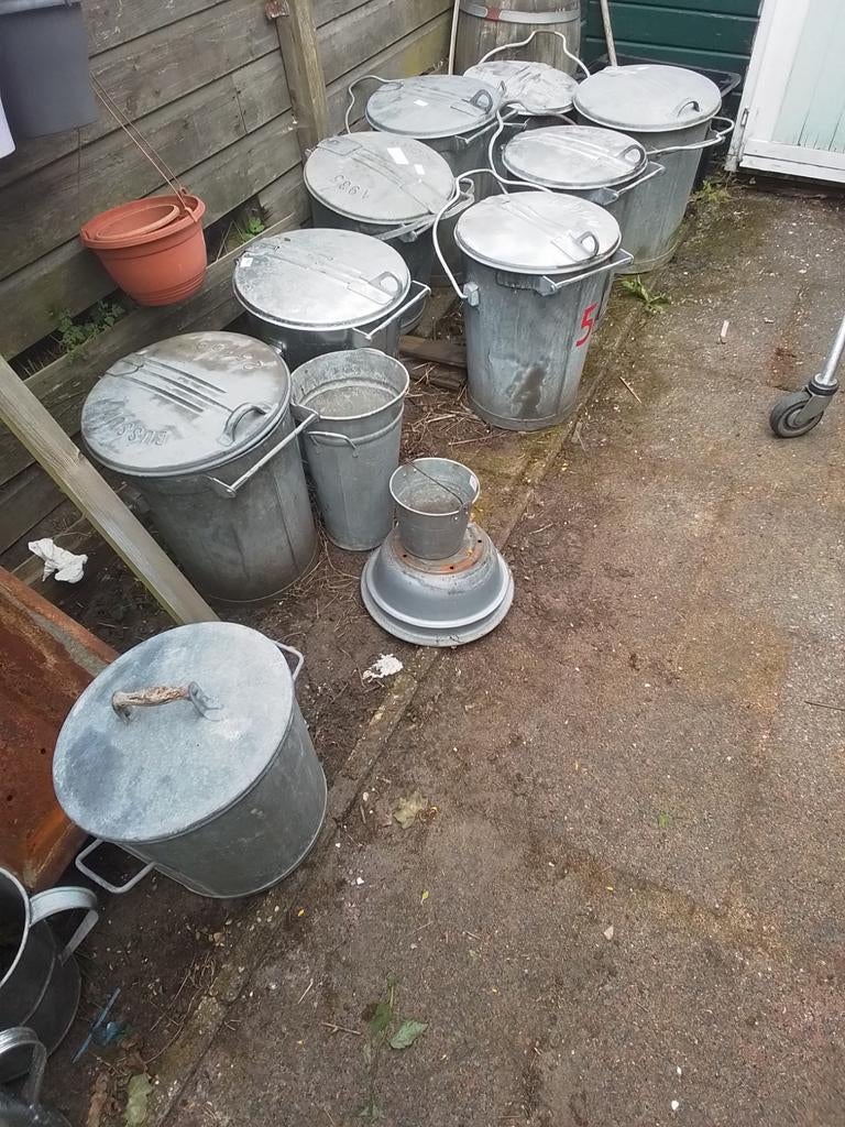Zinken vuilnisbakken - diverse maten en plaatsen, Ophalen of Verzenden