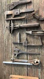 Antiek gereedschap, Ophalen