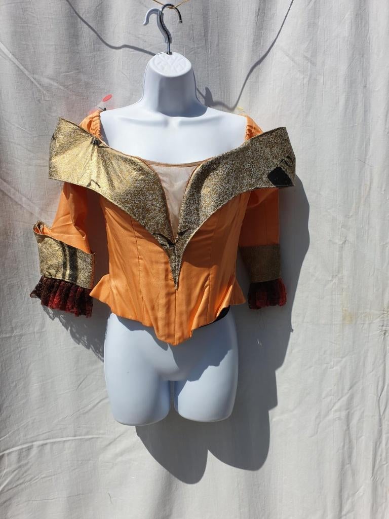 Gaaf middeleeuws jasje. 2 stuks aanwezig. Mt S - Carnaval, Carnaval, ., Ophalen of Verzenden, Zo goed als nieuw