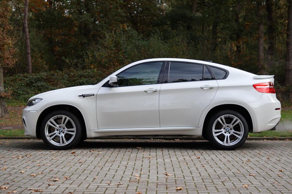 BMW X6 4.4i M Exportprijs € 18.950,-. Export/handel, Glasd, Auto's, BMW, Automaat, Euro 5, Gebruikt, 3000 kg