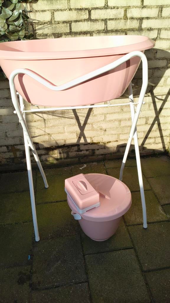 Luma baby badset met standaard en luieremmer, Gebruikt, Badje, Standaard, Ophalen