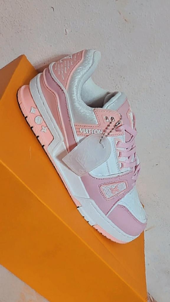 Louis Vuitton Trainer Sneakers – Roze/Wit, Kleding | Dames, Schoenen, Verzenden
