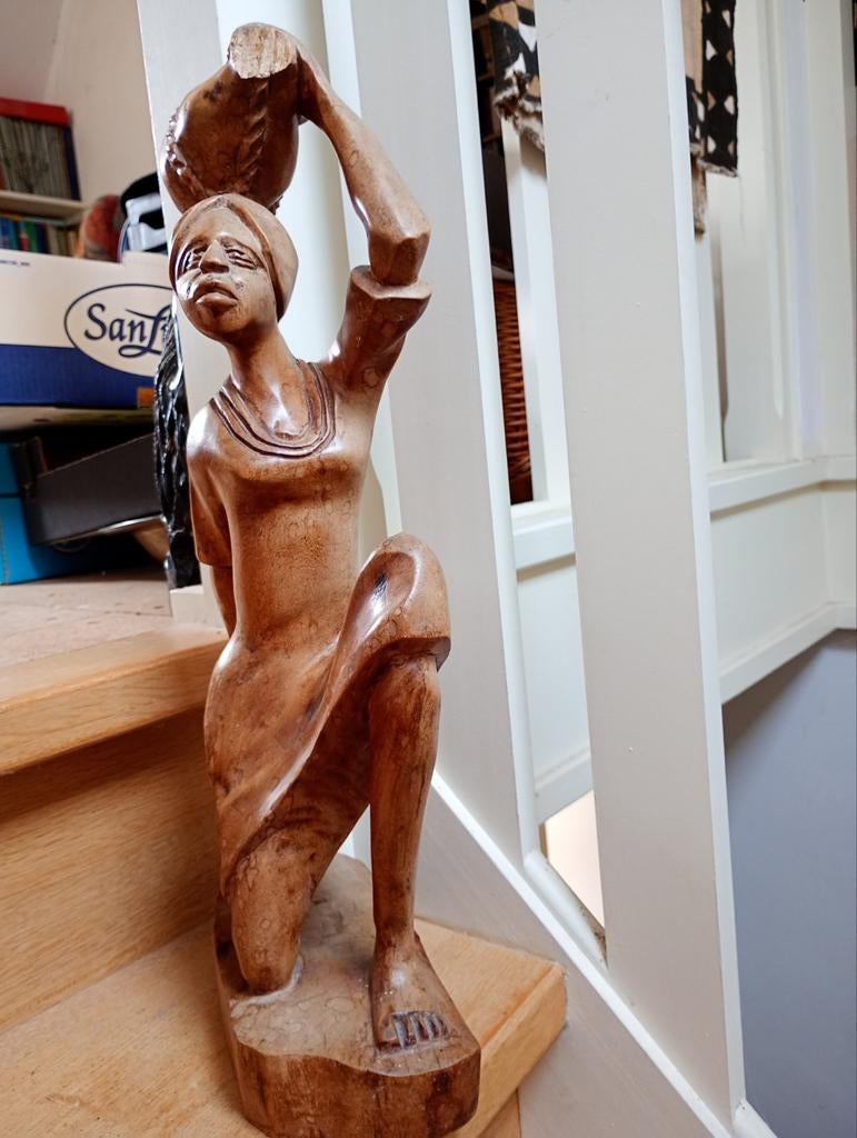 African statue, African woman image, artistic vitality, lifelike appearance for office, shelf, table Other art items