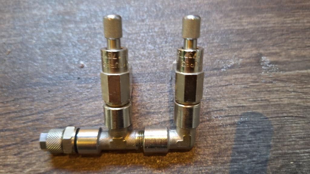 Professionele CO2 verdeler met naaldventielen, Dieren en Toebehoren, Vissen | Aquaria en Toebehoren, Ophalen of Verzenden, Zo goed als nieuw