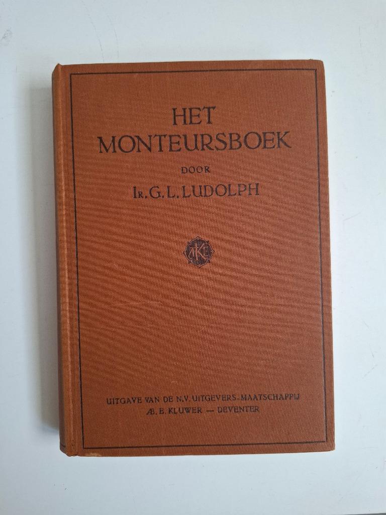 HET MONTEURSBOEK, Boeken, Techniek, Gelezen, Elektrotechniek, Ophalen of Verzenden