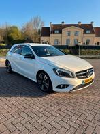 Mercedes-Benz A-Klasse A180 1.6 Blue EFF Aut7 2012 Wit, Auto's, Mercedes-Benz, 4 cilinders, Leder en Stof, 1595 cc, 1200 kg