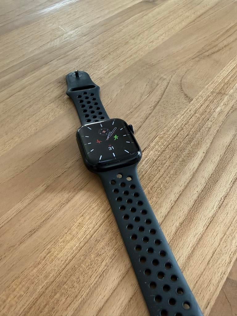 Apple Watch 7 zwart 45mm, Sieraden, Tassen en Uiterlijk, Smartwatches, Gebruikt, Zwart, IOS, Ophalen of Verzenden