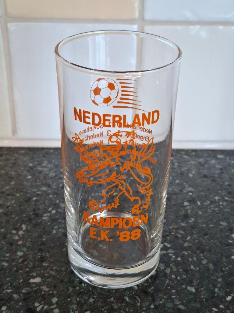 Nederland Kampioen E.K. 1988 voetbal glazen (2 stuks), Ophalen of Verzenden, Zo goed als nieuw, Overige typen
