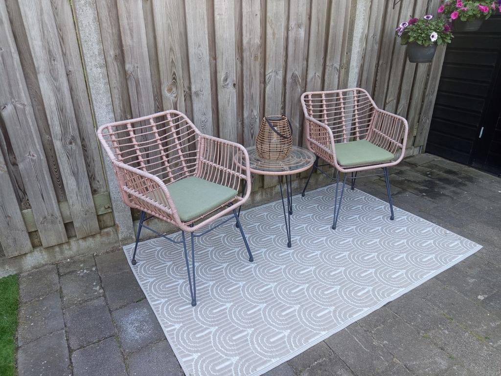 2 leuke stoelen en tafeltje voor tuin of balkon, Tuin en Terras, Tuinsets en Loungesets, Ophalen, Gebruikt, 2 zitplaatsen