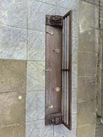 Houten kapstok, Ophalen