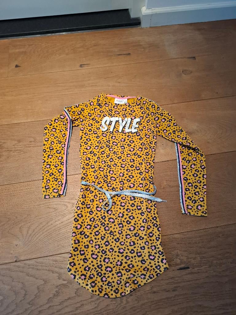 Tijgerprint jurk Orange stars maat 140/ 146, Meisje, Divers, Ophalen of Verzenden, Zo goed als nieuw