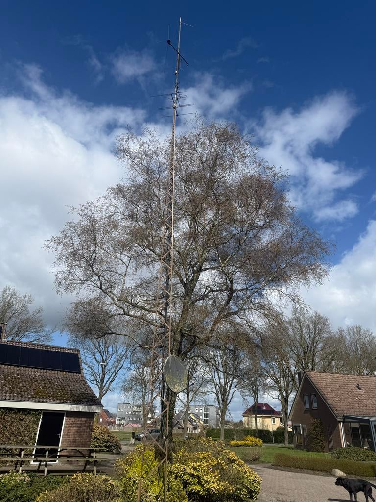 Zendmast met antennes, lengte 15 meter, Ophalen of Verzenden, Gebruikt, Mast