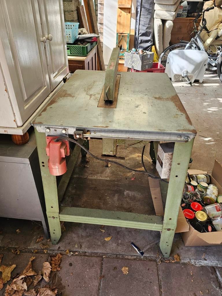 Zaagtafel, Ophalen