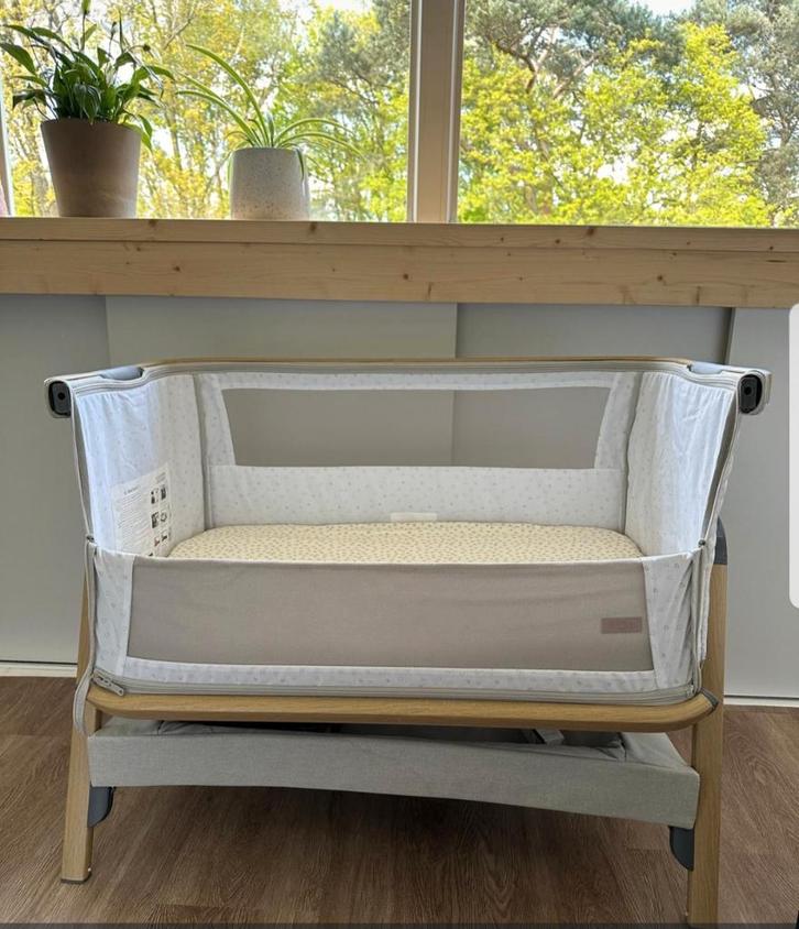 Nieuwe Cozee Tutti Bambini babywieg -co sleeper met extra's, Kinderen en Baby's, Babywiegjes en Ledikanten, Zo goed als nieuw