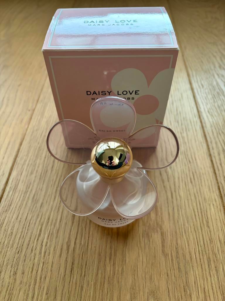 Te koop: Marc Jacobs parfum Daisy Love 30 ml, Ophalen, Zo goed als nieuw