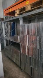 Diverse houten en metalen stelling kasten boekenkast, Ophalen