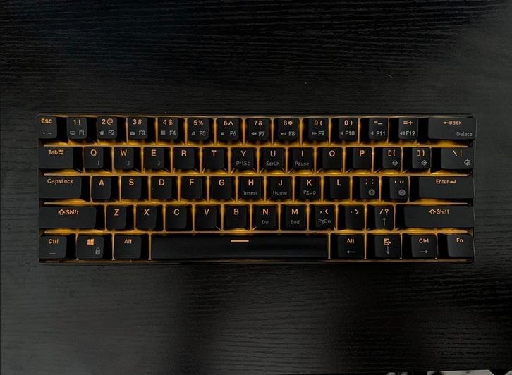 RK61 Draadloos Gaming Toetsenbord - Compact en RGB, Computers en Software, Toetsenborden, Zo goed als nieuw, Qwerty, Draadloos