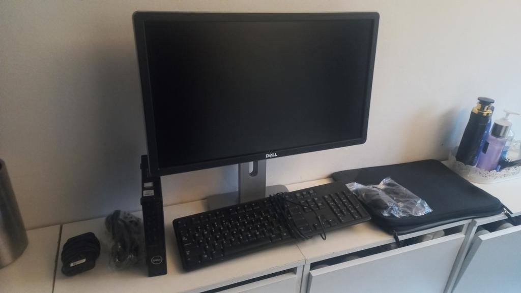Dell Werkplek compleet met mini pc, Computers en Software, Desktop Pc's, Ophalen of Verzenden