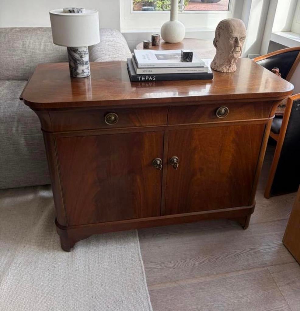 Dressoir antiek mahonie hout / lades en planken + 2 sleutels, Antiek en Kunst, Antiek | Meubels | Kasten, Ophalen of Verzenden