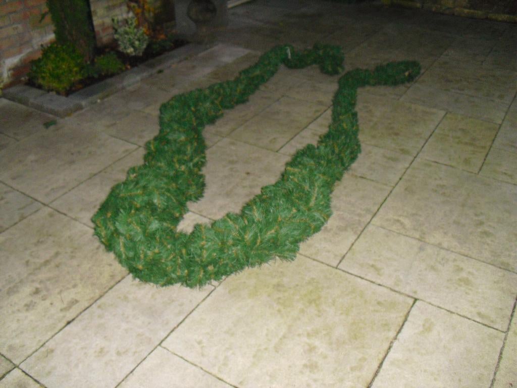 TE KOOP MOOIE GUIRLANDE SLINGER, Ophalen, Zo goed als nieuw