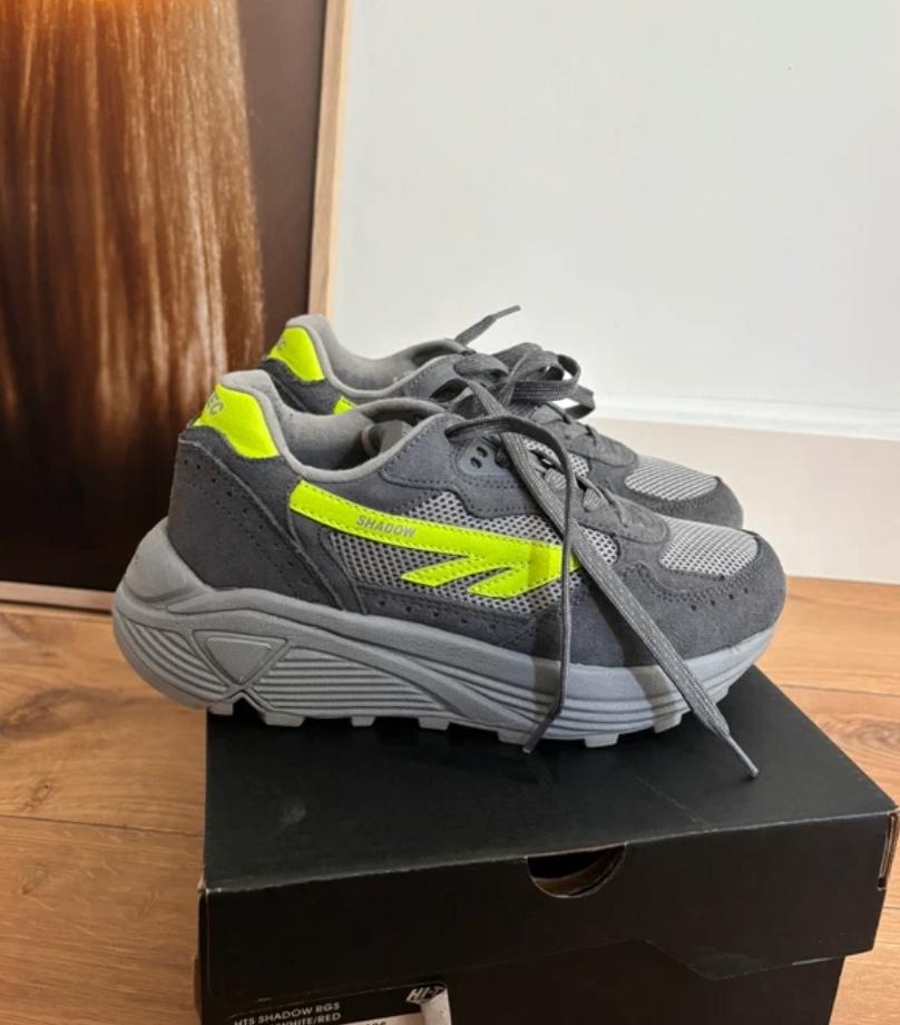 Hi-tec shadow suede sneakers, grey hi-tec hts 74 shoes,36, Nieuw, Ophalen of Verzenden, Sneakers of Gympen, Grijs