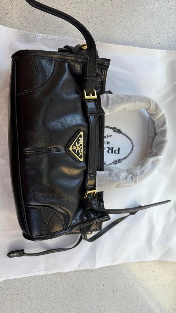 Prada Vitello leather mini top-handle bag 1 op 1, Ophalen of Verzenden, Zo goed als nieuw, Zwart, Handtas
