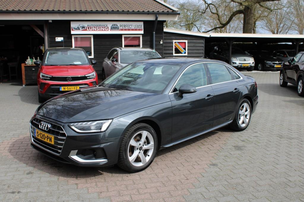 Audi A4 Limo 35 TFSI automaat Advanced Edition, Gebruikt, 4 cilinders, Origineel Nederlands, Sedan