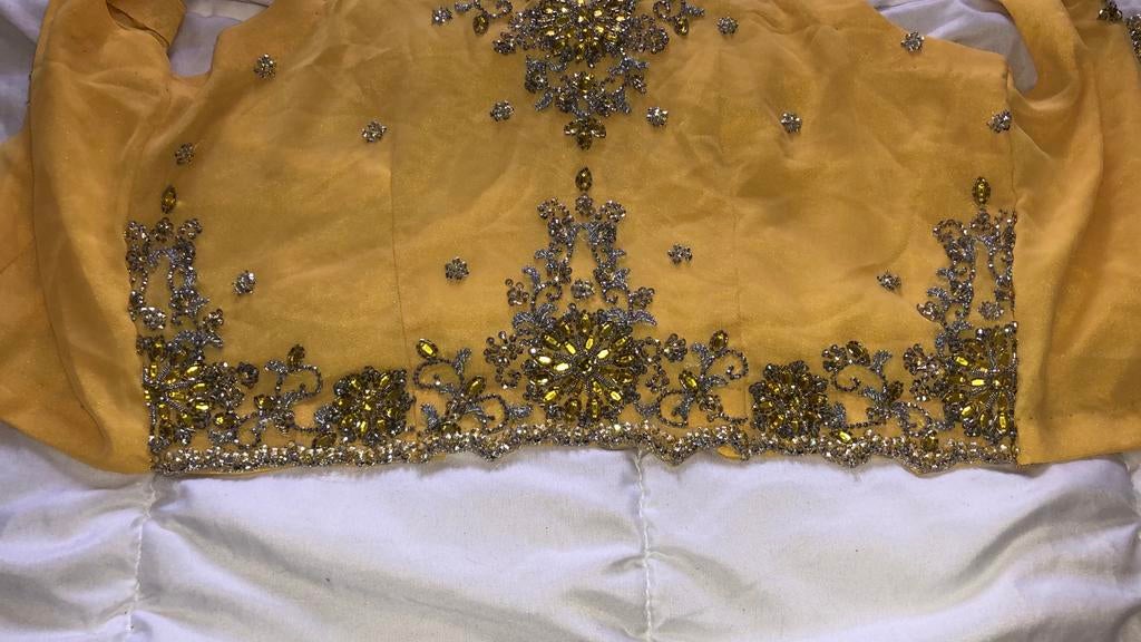 Bollywood Gele Lehenga met Strass Steentjes, Maat 38/40 (M), Overige typen, Geel, Ophalen of Verzenden