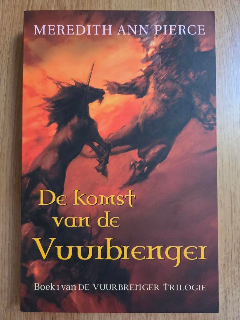 M.A. Pierce - 1 De komst van de Vuurbrenger, Ophalen of Verzenden, Gelezen, M.A. Pierce