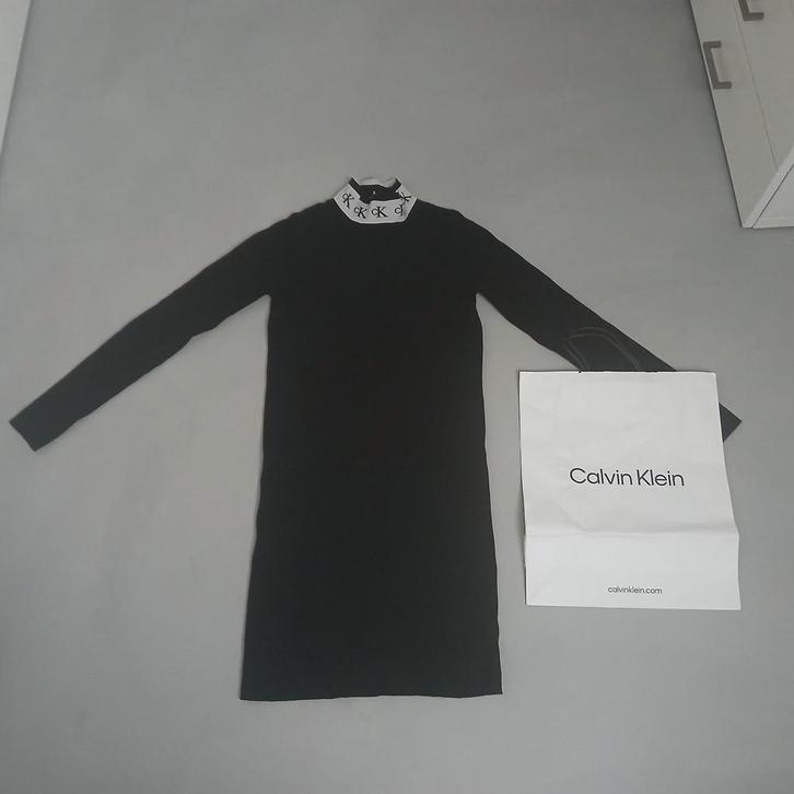 Calvin Klein gebreid jurkje zwart, maat M - ZGAN, Kleding | Heren, T-shirts, Zo goed als nieuw, Maat 48/50 (M), Zwart, Ophalen of Verzenden