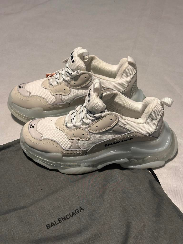 Balenciaga Triple S Sneakers Maat 39 Wit, Wit, Nieuw, Ophalen of Verzenden, Sneakers of Gympen
