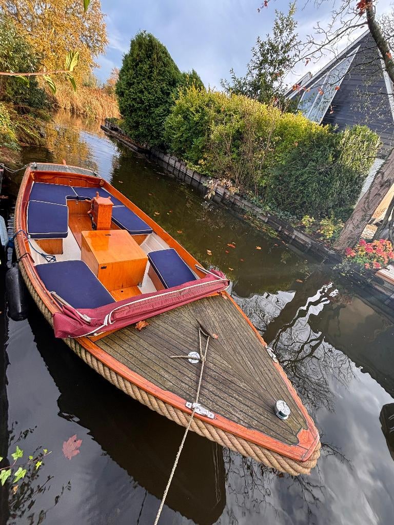 Helderse vlet - polyester - inclusief buiskap & trailer, Watersport en Boten, Ophalen, 10 tot 30 pk, Gebruikt, Binnenboordmotor