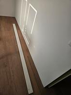 8 geronde plinten, niet gebruikt wel licht beschadigd., Ophalen, Gebruikt, Mdf, 250 cm of meer