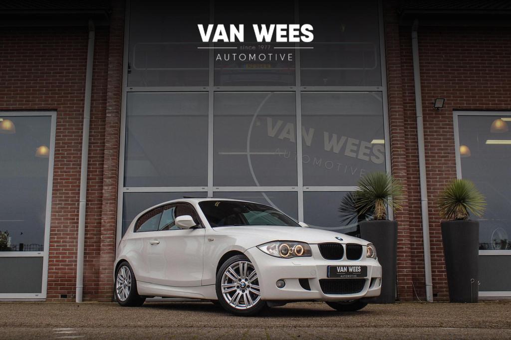 BMW 1-serie 118i High Executive Edition M-sport | M-pakket |, Auto's, BMW, 1-Serie, Euro 5, Achterwielaandrijving, Zwart