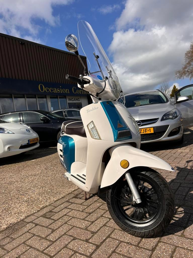 Mooie scooter, Ophalen of Verzenden, Zo goed als nieuw, Benzine, Overige modellen