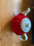 Mooie grote theepot met gebreide warmhoudmantel, Verzenden