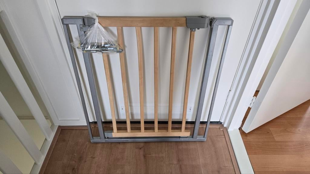 Traphekje hout en metaal / kinderhekje, Ophalen, Hout, 100 tot 115 cm