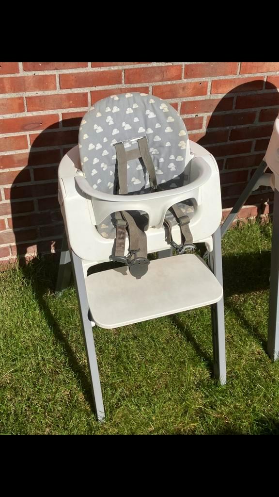 2x Stokke Steps Kinderstoel - Meegroeistoel, Kinderen en Baby's, Kinderstoelen, Gebruikt, Meegroeistoel, Aanschuifbaar, Afneembaar eetblad